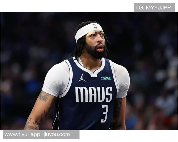 独行侠积极探索交易浓眉克莱加福德与拉塞尔的可能性