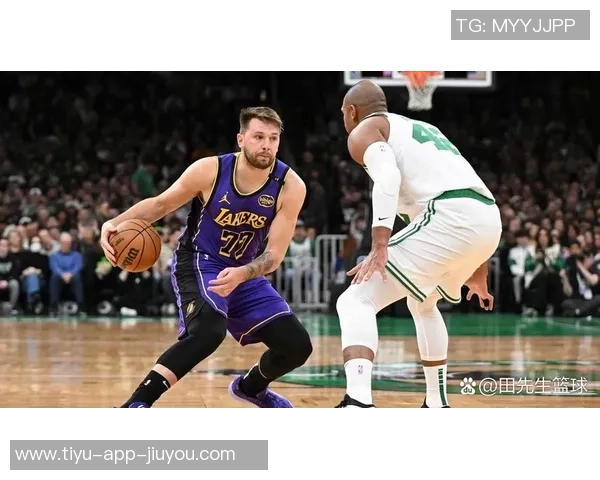 湖人需调整阵容平衡里夫斯东契奇攻强守弱成隐忧 湖人需调整阵容平衡里夫斯东契奇攻强守弱成隐忧